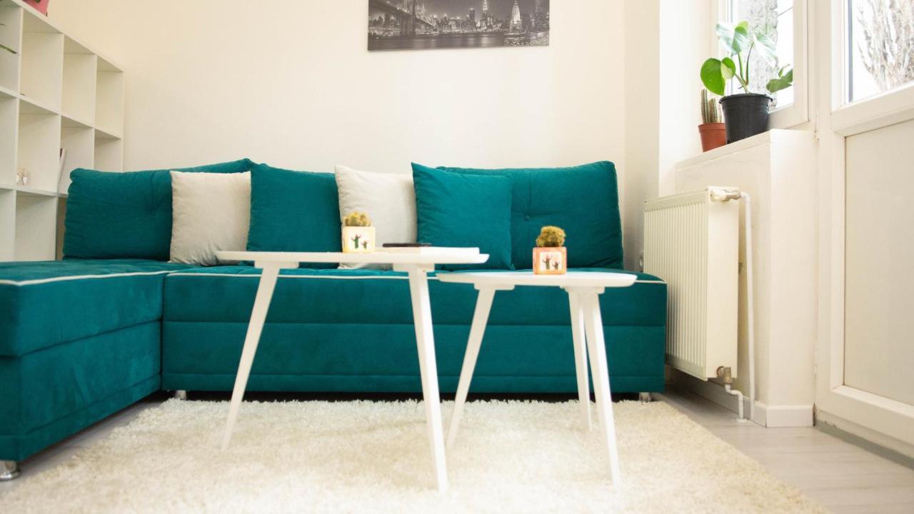 Cute And Sunny Studio - Central Location Сараєво Екстер'єр фото